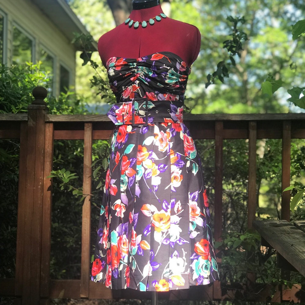 $129 100% silk black floral strapless belted dress
